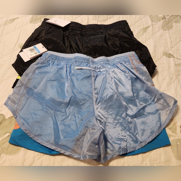 NWT Set of 2 Nike Women's size Medium Running Shorts - Picture 5 of 16